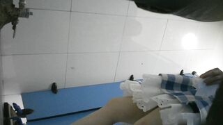 大神潜入商场女厕全景偷拍14位高颜值美女嘘嘘❤️人美B嫩001