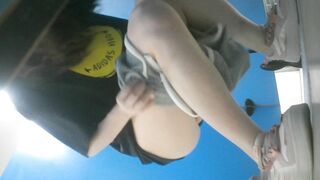 大神潜入商场女厕全景偷拍14位高颜值美女嘘嘘❤️人美B嫩3