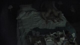 20250907⏩把甜美禦姐上面的嘴喂飽後我拉她上床喂下面的嘴