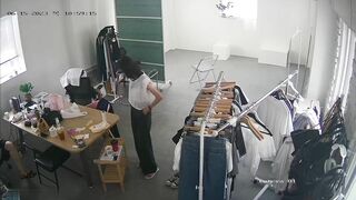 【破解攝像頭】服裝店模特換衣拍照片搞宣傳