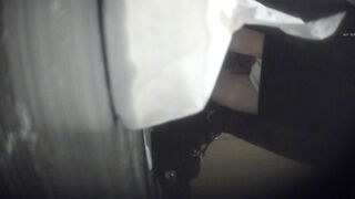 大神潜入高档餐厅女厕全景偷拍多位高颜值美女 人美B更美