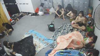 酒店摄像头破解真实记录技师房的美女技师们干啥的都有阿