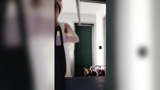 ♈模特【睡不醒的小美】服裝模特下海~神仙見了都得射~好頂7