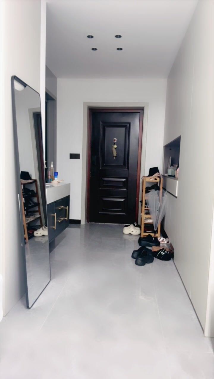 ♈模特【睡不醒的小美】服裝模特下海~神仙見了都得射~好頂9