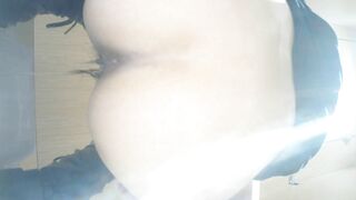 大神潜入商场女厕近距离偷拍18位美女的各种极品美鲍鱼00