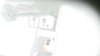 大神潜入学校餐厅女厕全景偷拍 几位漂亮学妹的各种小鲍鱼09