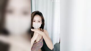 逆天颜值完胜明星【妤儿】今年经济不景气这种级别的都下海了1