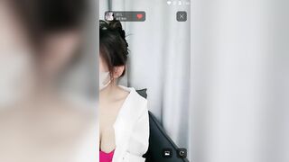 逆天颜值完胜明星【妤儿】今年经济不景气这种级别的都下海了2