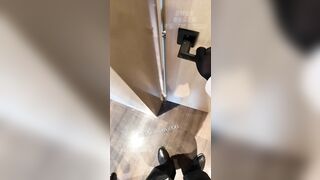 肉臀果儿 10月19日作品 颜值大学生,蜜桃大屁股,背着男友玩陌陌偷偷出来约炮,被操的淫叫声不断,紧致小穴水又多