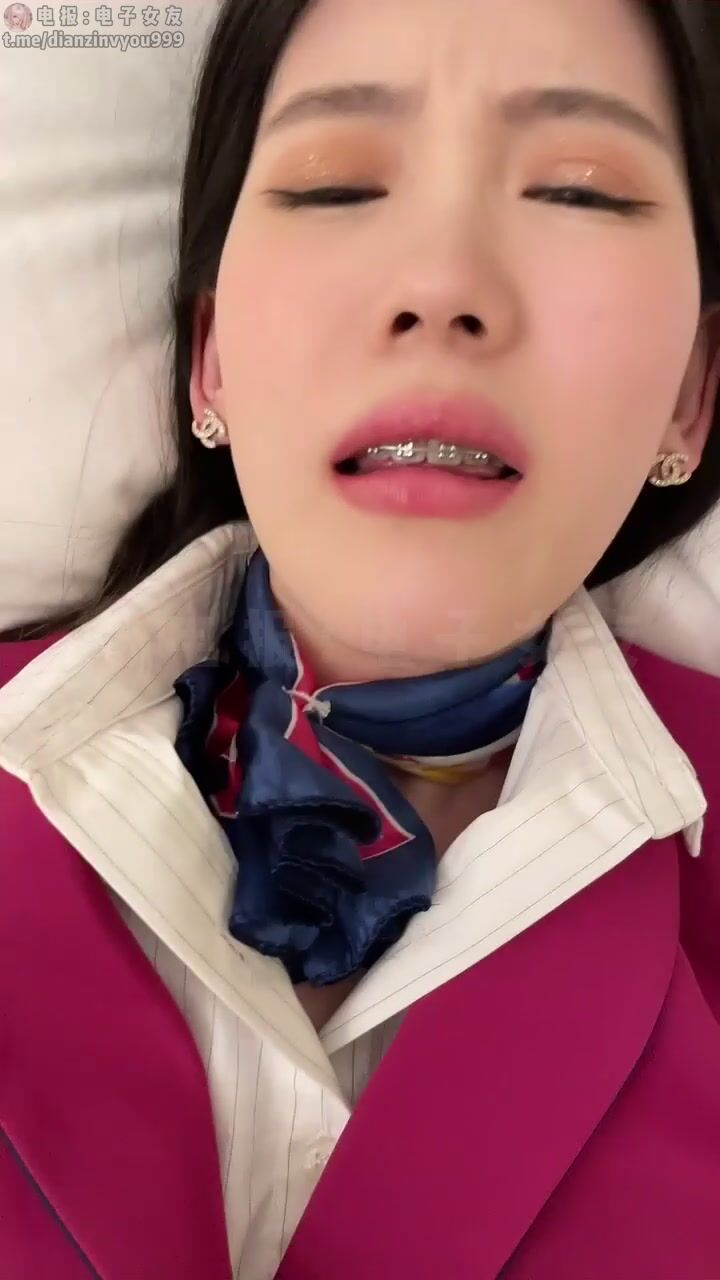 ✨推特约啪大神约啪超多高颜值反差美女「fKabuto」真实泄密流出，气质听话牙套黑丝制服嫩妹，插入之后就开始骚话不断