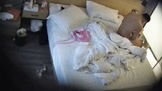 10-19酒店高清偷 极品反差婊眼镜学妹被男友调教的像一只得心应手的小母狗各种换装毒龙高技术套鸡巴9