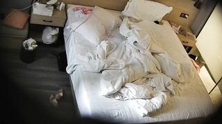 10-19酒店高清偷 极品反差婊眼镜学妹被男友调教的像一只得心应手的小母狗各种换装毒龙高技术套鸡巴9