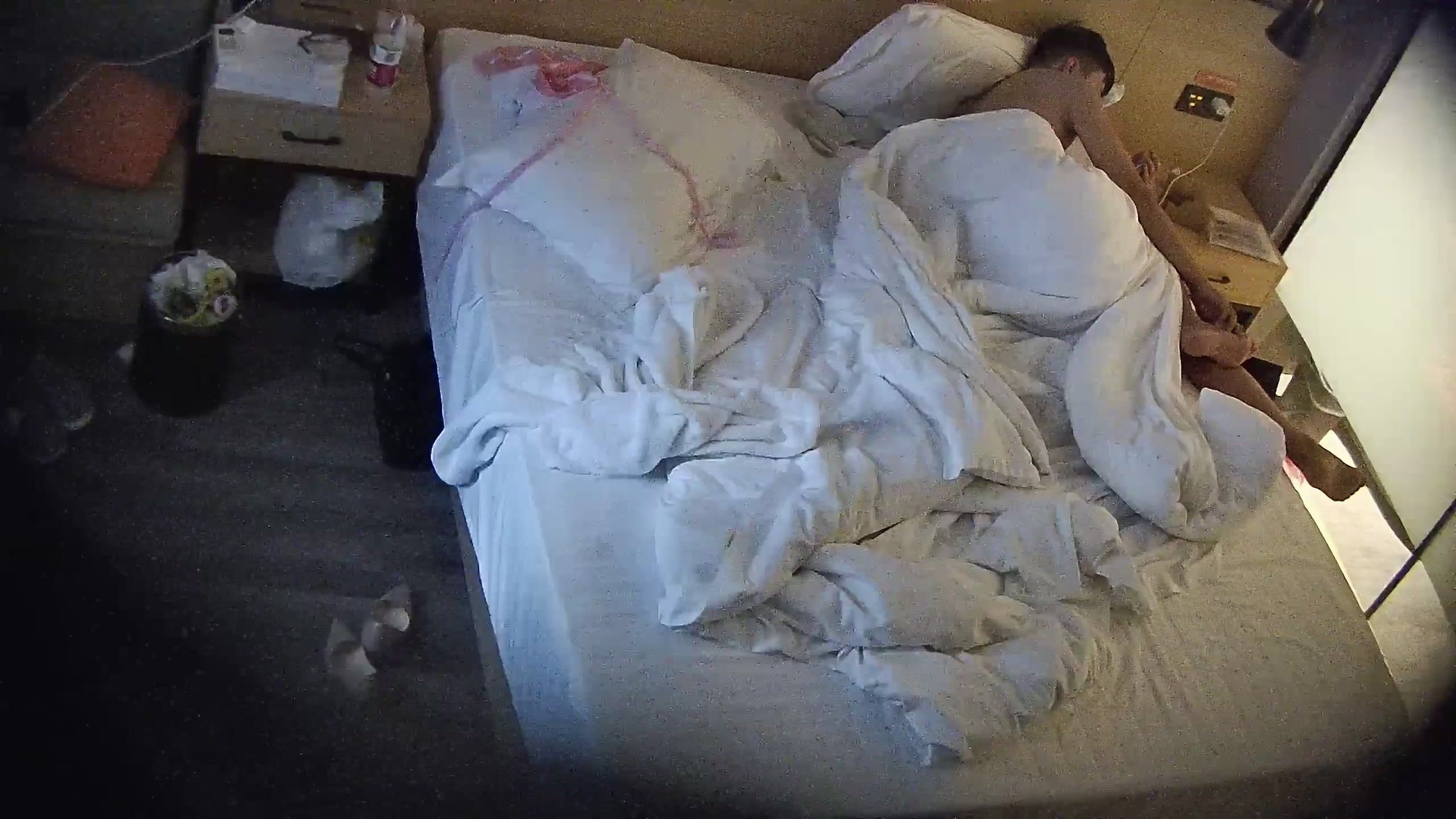 10-19酒店高清偷 极品反差婊眼镜学妹被男友调教的像一只得心应手的小母狗各种换装毒龙高技术套鸡巴9