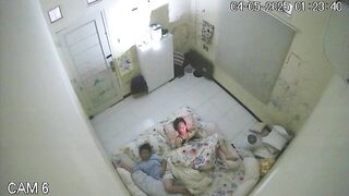 黑客破解家庭网络摄像头偷拍 极品夫妻 的日常性生活每次啪啪都需要道具插逼自慰热身再开干