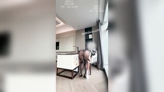 肉臀果儿 10月27日作品 办公室爆操黑丝高跟女秘书,有喜欢看隔丝插的吗,近距离视觉冲击观看大屌隔丝抽插黑丝骚臀