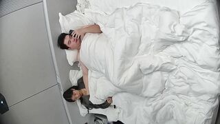 大学城 10-18 超长视频 拍到一对完美炮搭子 男的胖女的靓 丝袜破坏 边做边自己拍 女的有点像单依纯.0