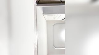 推荐 颜值嫩妹【小妲姬呀】大眼甜妹，魅魔体制，除了逼黑点其他完美，道具自插，掰逼展示7