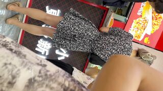 大神KCF十月新作商场尾随偷拍 碎花裙学生妹逛街·长相清秀身材不错·白色内内 格子短裙靓女白色内内前后CD.