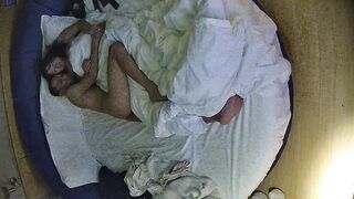 情趣台 10-27 大叔带自己丰满的媳妇儿开房实录 只要屌长 女人的屁股有肉操起来才舒服