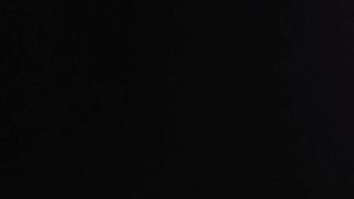 酒店偷拍 8-4 狼头纹身仔跟女朋友开房 一边操还一边录视频 操起来像电动小马达