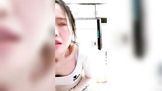 精品推荐 【小奶猫】【乌苏儿】户外厕所跳蛋自慰、双女户外露出9