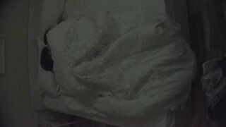 民宿酒店 11-25 眼镜情侣一看就是知识分子 床上做爱都很含蓄 没有热烈的激情碰撞 浪费美女资源8