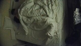 民宿酒店 11-25 眼镜情侣一看就是知识分子 床上做爱都很含蓄 没有热烈的激情碰撞 浪费美女资源0