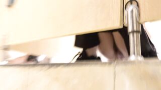 商场女厕全景偷拍众多的美女少妇❤️各式各样的鲍鱼琳琅满目