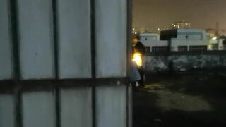 【户外露出】【欢欢huanhuanmug】小卖部拉开拉链露出雪白奶子，大尺度露出，户外全裸露出6