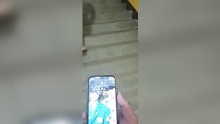 【户外露出】【欢欢huanhuanmug】小卖部拉开拉链露出雪白奶子，大尺度露出，户外全裸露出8