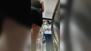 精品推荐 步行街拍抄底大神『KXCD』系列合集第9季20V 专挑年轻好看质量高的小姐姐2