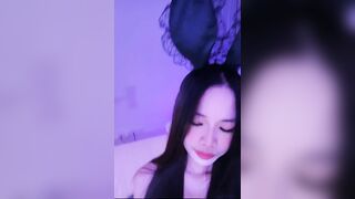 11月新品，骚货母狗颜值美女【M9】高价一对一网调，超级骚黑丝，阿黑颜自慰淫水特别多