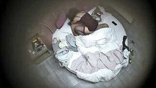 上帝视角 11-30 情侣玩得花呀 高跟丝袜都是弟弟 男人穿丁字裤见过 还打脸 时刻拍照记录美好瞬间