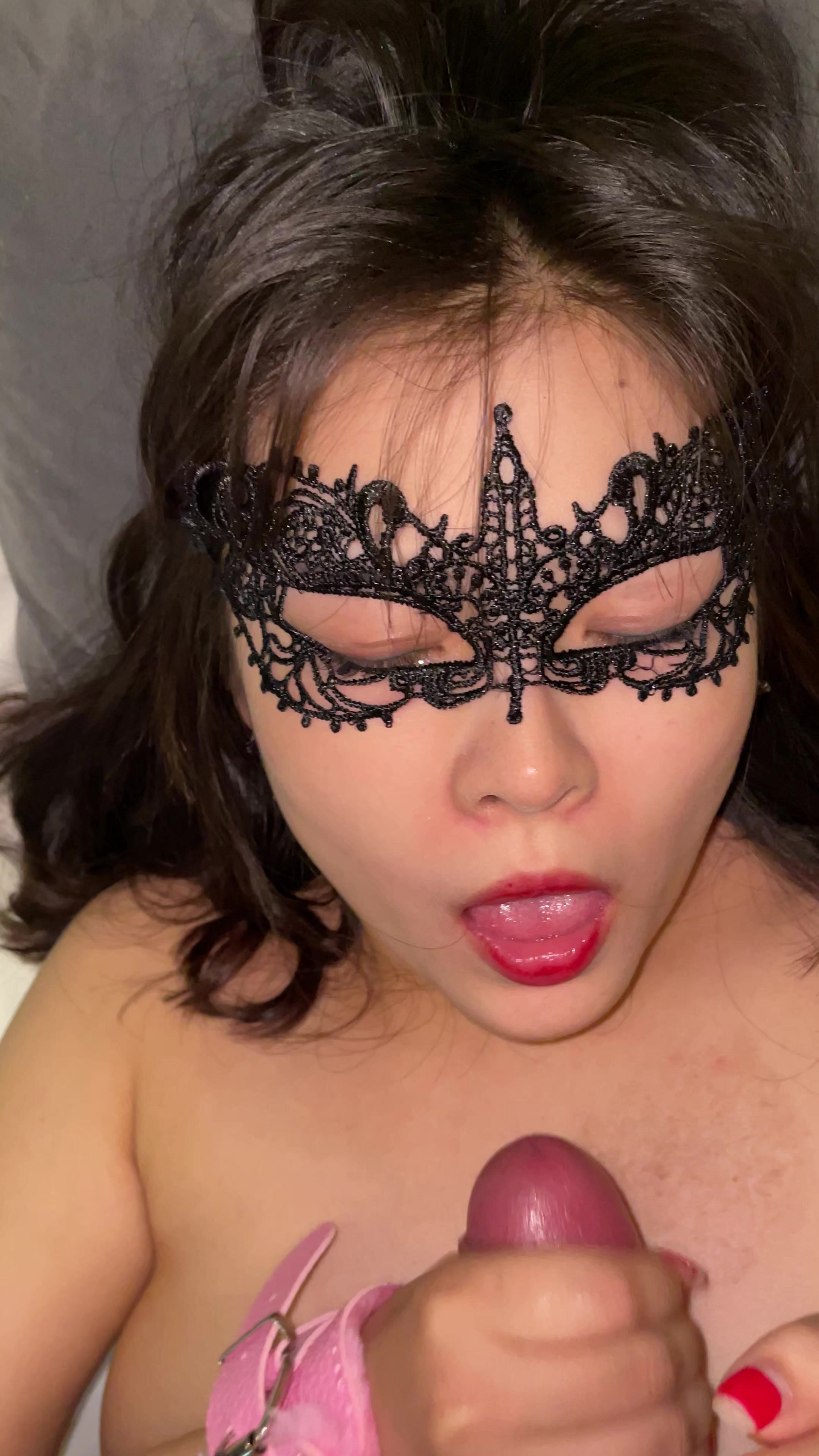 ♦️无损无水印【齐鲁屌王】极品风骚少妇臣服在大屌之下 一边打电话一边被巨屌抽插，面部表情无法控制11