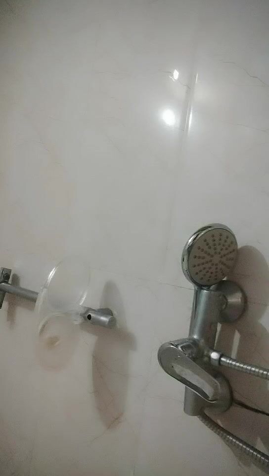 2021.11.7，【爱情故事】，野鸳鸯偷情，急不可耐，边干边脱，裤子就没让提上过，小少妇承受疯狂激情，浪叫连连