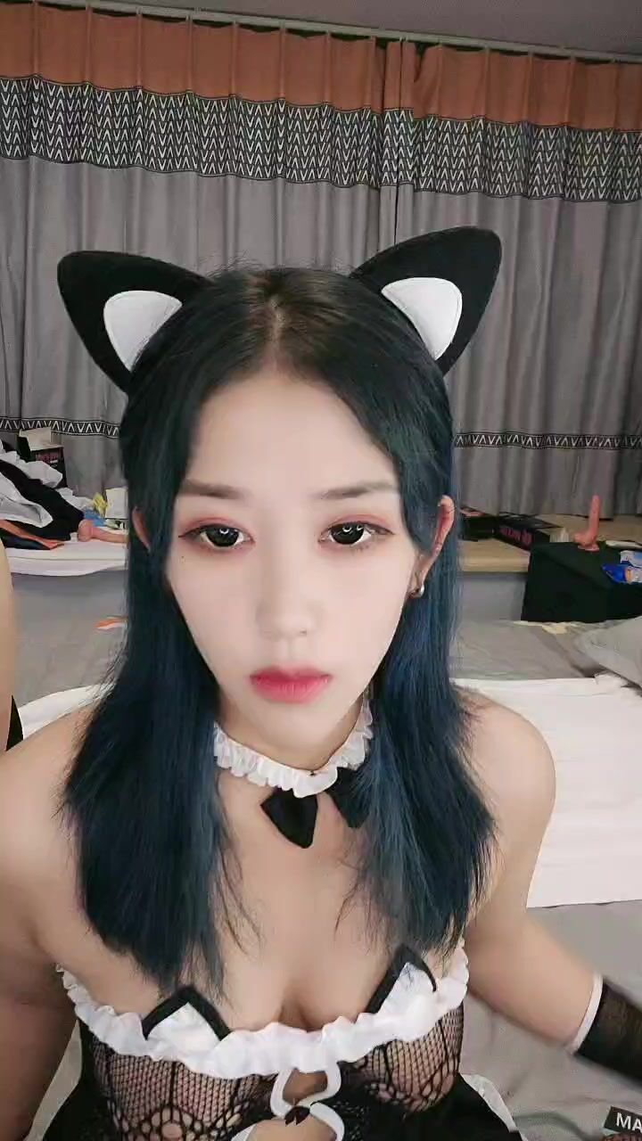 超多女神级别少妇，各个都是性爱高手，大战一男要是被吸干的节奏