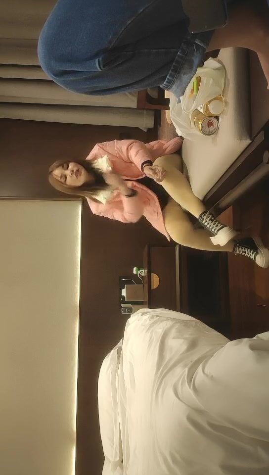 2021.11.14，【加钱哥加钱哥】，D罩杯小少妇，奶子真是挺，骚货这钱花得值，口交啪啪超主动，饥渴欲望强都高潮