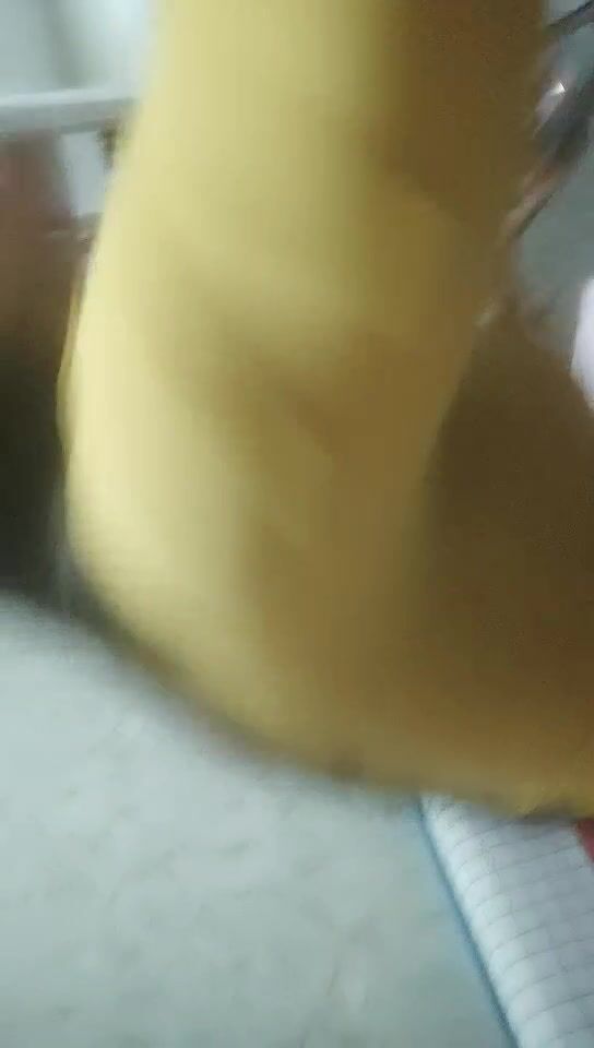 2021.11.20，【探花足疗女】，今晚赚到了，这对美腿就值得，漂亮小姐姐，温柔听话，什么姿势都可以，真正物超所值