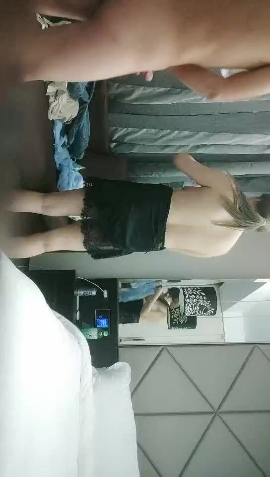 2021.11.30，【干净利索】，探花一哥精彩不断，165cm女神小姐姐，温柔甜美，打桩机花式啪啪，360度展示细节