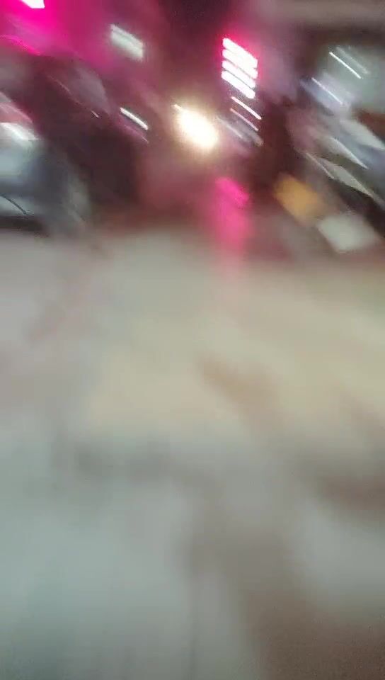 2021.12.9，【小韦探花】，探花新秀，风情万种小少妇，屁股大，腿细，温柔体贴情人感觉，小伙爽歪歪一番冲刺