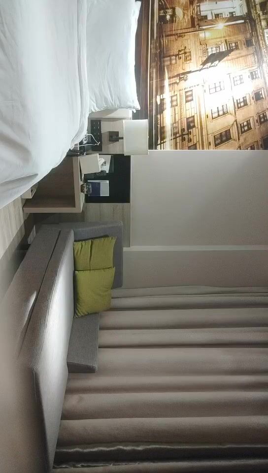 2021.12.15，【用利抽插】，门票138，精挑细选，重金网约外围女神，肤白貌美极品尤物，又抠又舔，精彩视觉盛宴