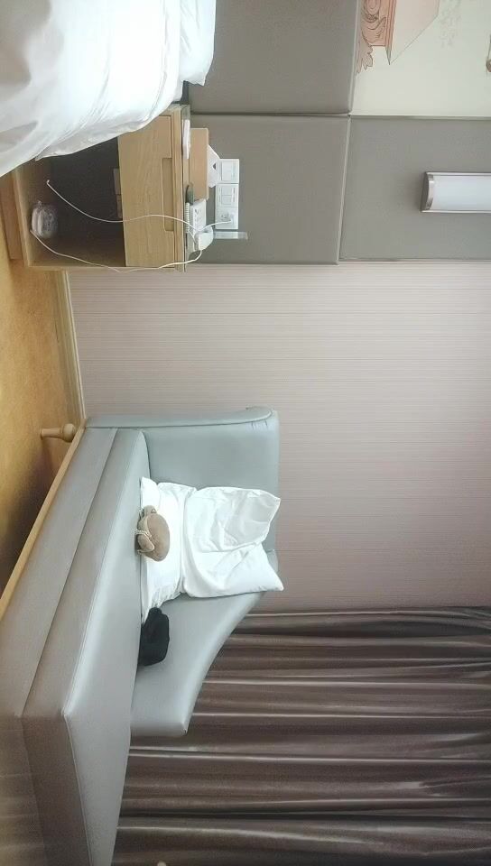 2021-12-30 《用利抽插》高品质探花，甜美活力小妹妹 ，苗条身材吸吮舔屌，骑乘爆插大屁股，搞得妹子不行了