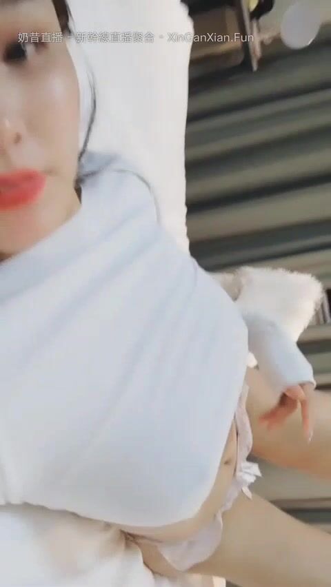 【精品高颜值美女】奶昔主播【深圳模特lulu】福利视频 身材爆表 骚气十足 很有诱惑 (19)