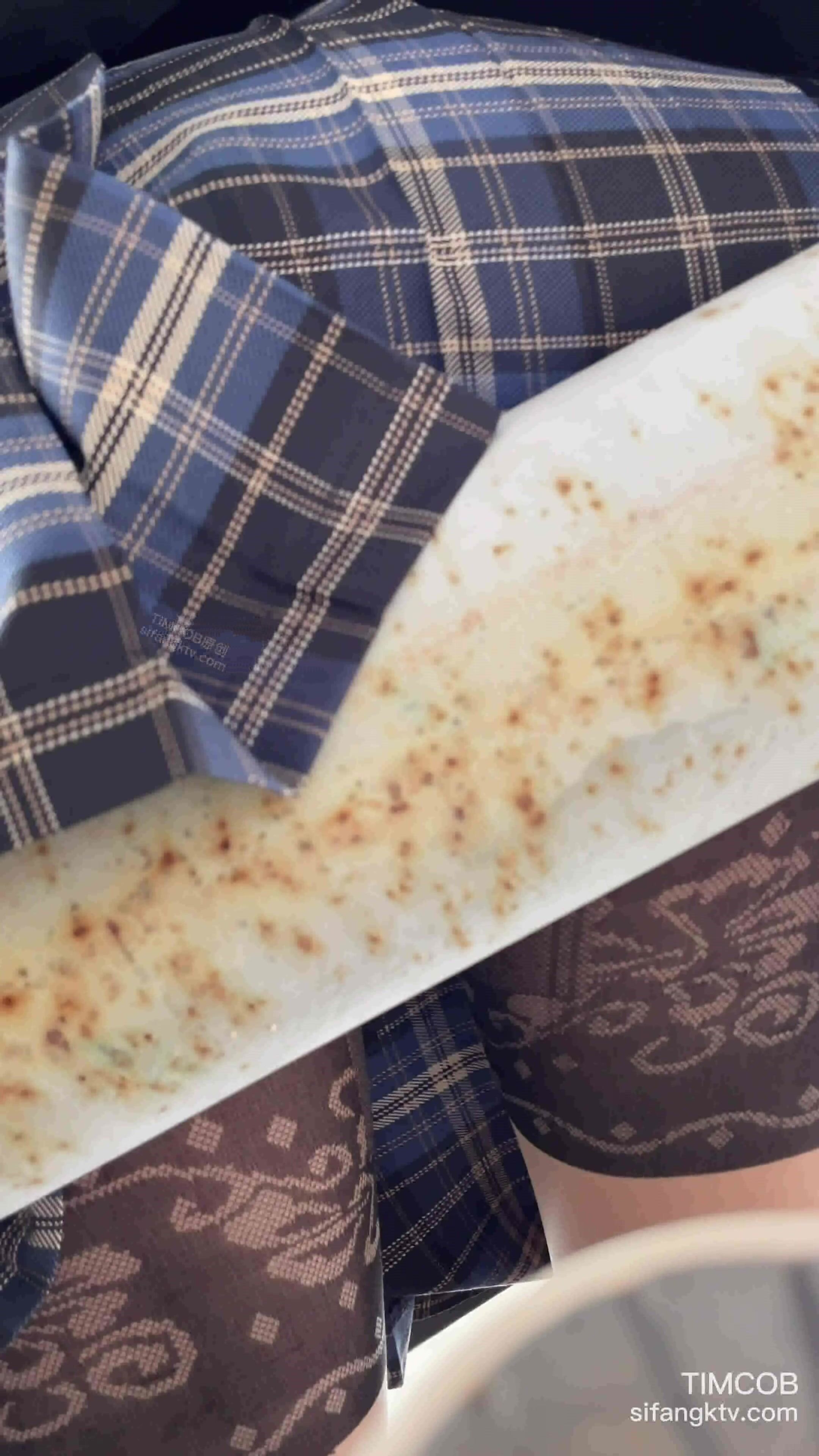 偷拍漫展上的JK小姐姐 丝袜坐镜头无死角拍摄 白色小内内看的蠢蠢欲动 抽插淫荡 超清4K原版