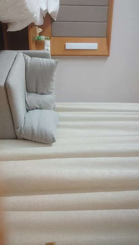 2022.1.12，【我是探索者】，甜美平面模特，乖巧听话，在追求最高颜值的路上一发不可收拾，骚逼里高频抽插引爆全场