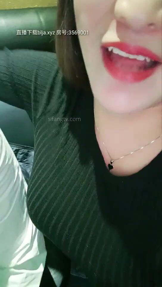 结婚、生过小孩、离异的最骚少妇：我真的好难过啊，为什么他不要我要抛弃我。KTV约男模发泄心情，厕所打炮