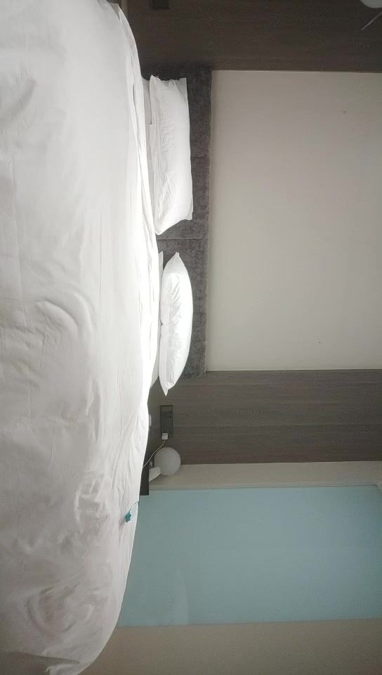 2022-1-19《开发探索》白靴超短裙小姐姐，现金支付搂腰数钱，69姿势舔骚逼，翘屁股后入猛顶，搞得妹子瘫软低吟