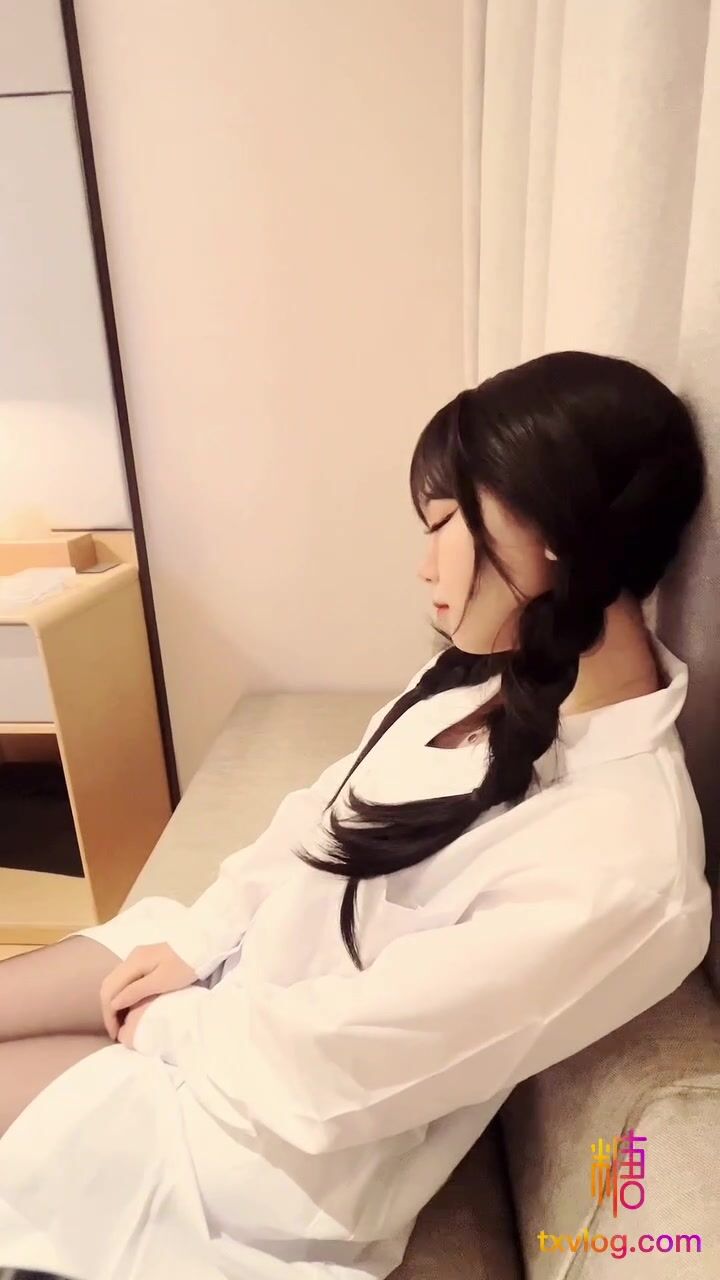 【超美颜值 美艳女神】最新极品网红美少女【小余】剧情新作-家庭女医生被下药狂操 爆操黑丝口爆 高清720P原版