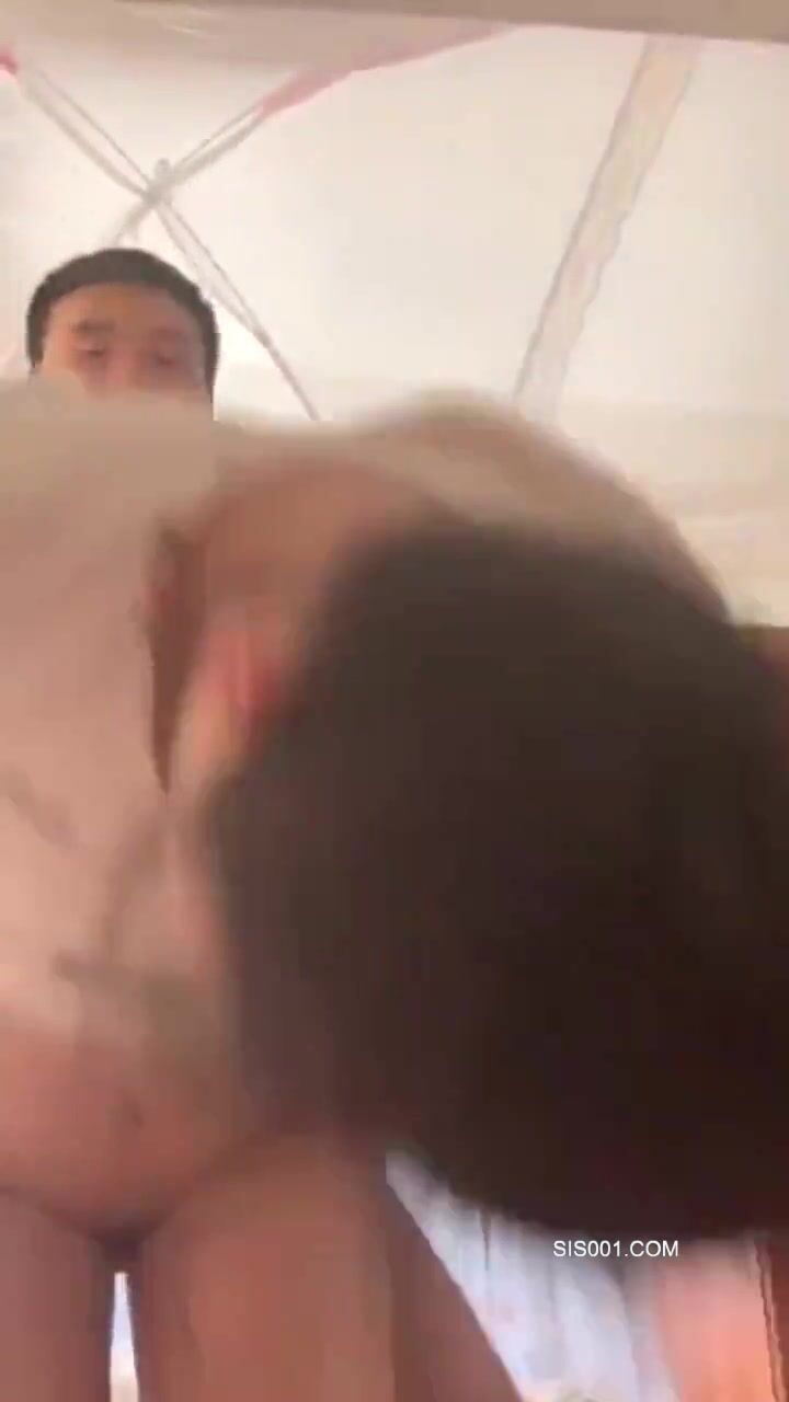 小情侣自拍 喜欢 喜欢爸爸操我 这清纯小嫩妹颜值还不错吧 大大眼睛很可爱 被操的不停叫爸爸 小嫩妹