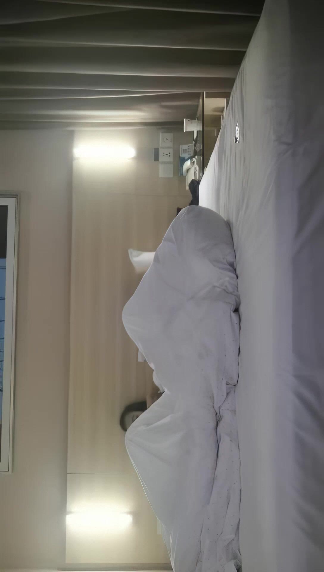 【AI高清2K修复】2021.9.5，【采花的阿郎】，22岁兼职幼师，清秀温柔，肤白貌美，小伙体力过人淫水不断2